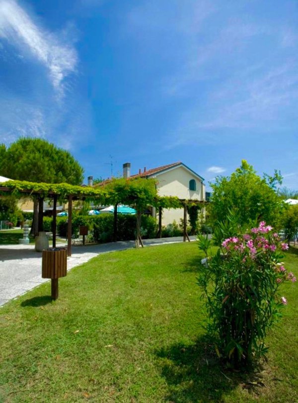 casa indipendente in vendita a Ravenna in zona Punta Marina Terme