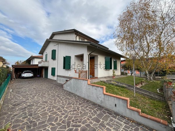 casa indipendente in vendita a Ravenna in zona San Pietro in Vincoli