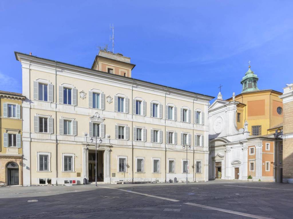 intera palazzina in vendita a Ravenna in zona Centro Storico