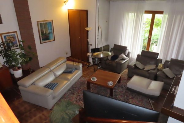 casa indipendente in vendita a Ravenna