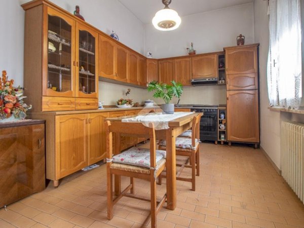 casa indipendente in vendita a Ravenna in zona Castiglione di Ravenna