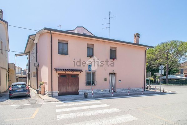 casa semindipendente in vendita a Ravenna in zona San Pietro in Trento