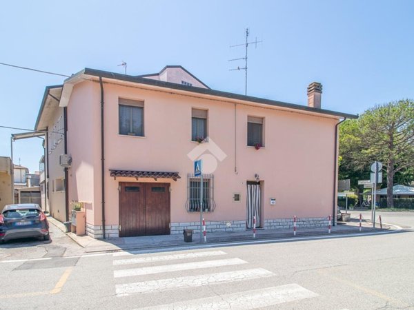 casa semindipendente in vendita a Ravenna in zona San Pietro in Trento