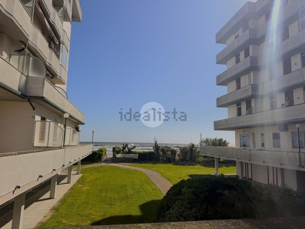 appartamento in vendita a Ravenna in zona Lido Adriano