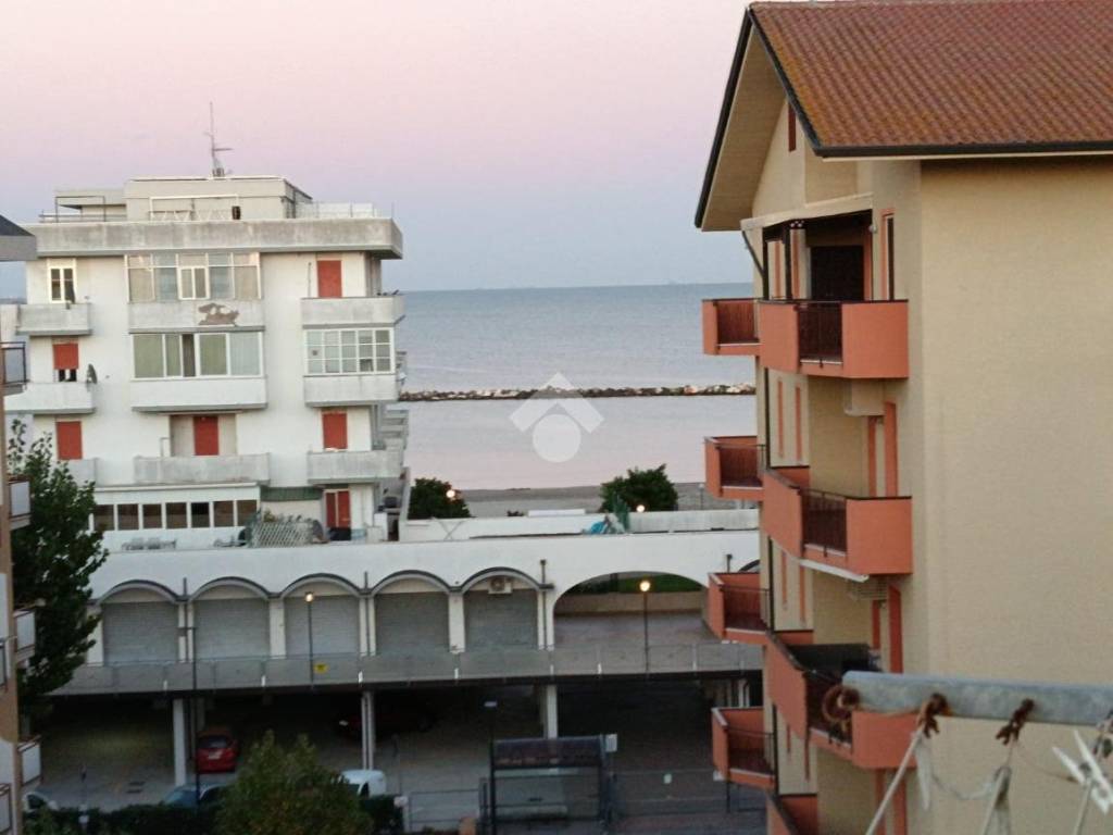appartamento in vendita a Ravenna in zona Lido Adriano