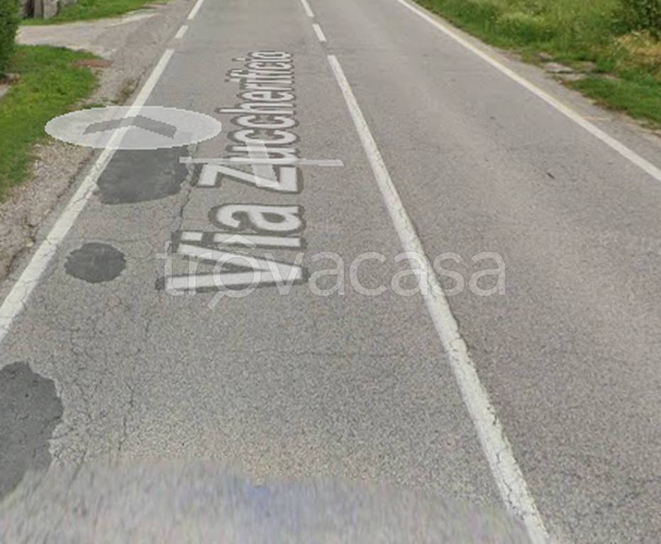 locale commerciale in vendita a Ravenna in zona Classe