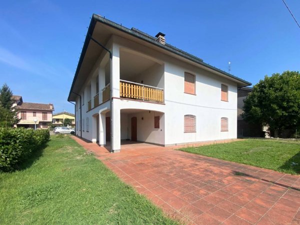 casa indipendente in vendita a Ravenna in zona San Pietro in Vincoli