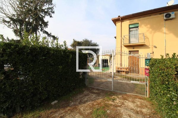 appartamento in vendita a Ravenna in zona Savarna / Conventello