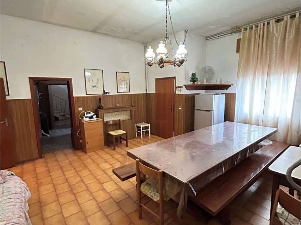 casa indipendente in vendita a Ravenna in zona Ragone
