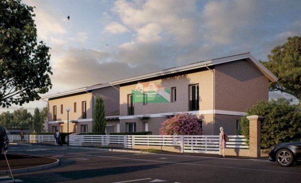 casa indipendente in vendita a Ravenna in zona Classe