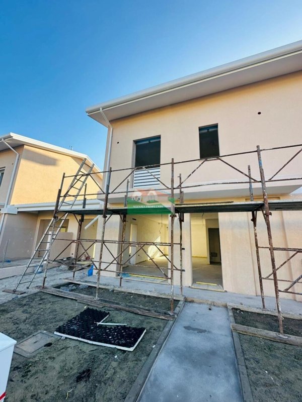 casa indipendente in vendita a Ravenna in zona Classe