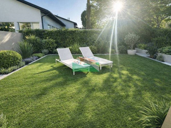 casa indipendente in vendita a Ravenna in zona Classe