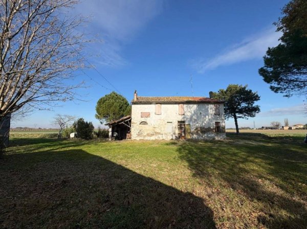casa indipendente in vendita a Ravenna in zona Santo Stefano