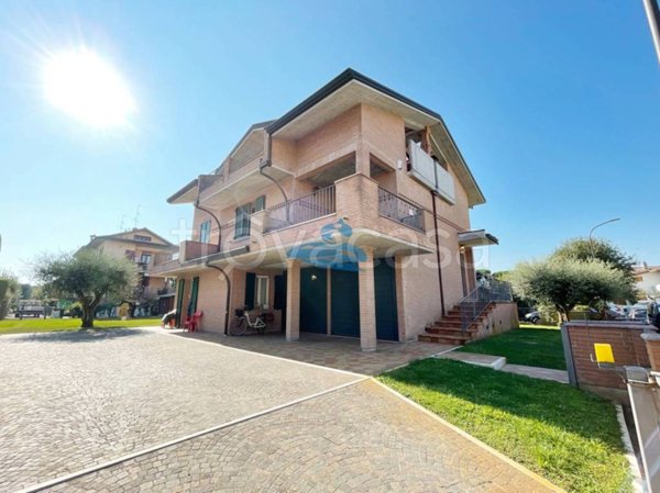 casa indipendente in vendita a Ravenna in zona Ponte Nuovo