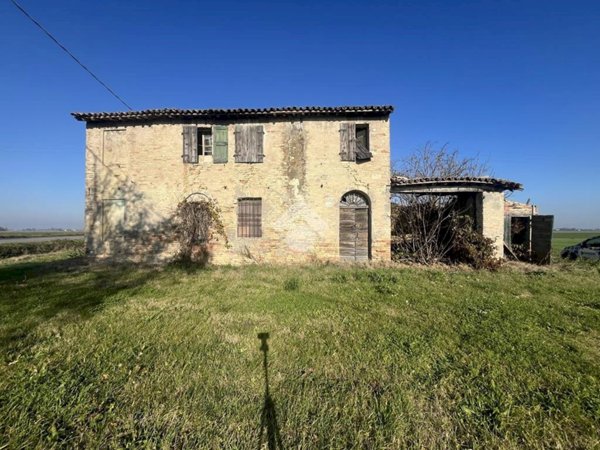 casale in vendita a Ravenna in zona Santo Stefano