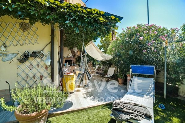 casa indipendente in vendita a Ravenna in zona Centro Storico