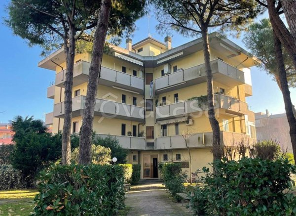 appartamento in vendita a Ravenna in zona Lido Adriano