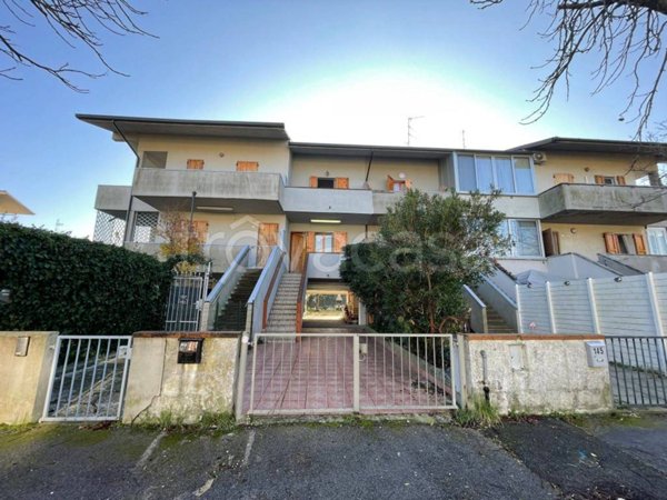 casa indipendente in vendita a Ravenna in zona Lido Adriano