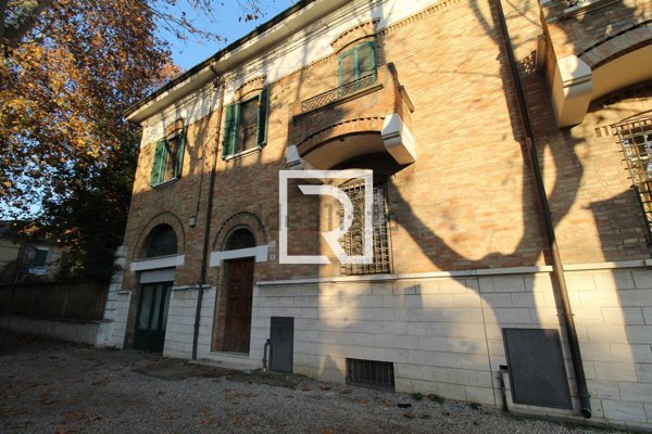 casa indipendente in vendita a Ravenna in zona Centro Storico