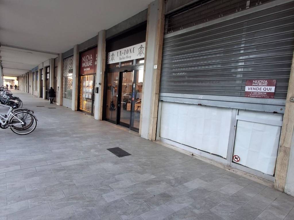 negozio in vendita a Ravenna