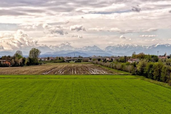casa indipendente in vendita a Ravenna in zona Mezzano