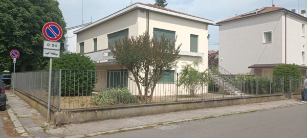 casa indipendente in vendita a Ravenna