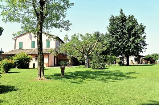 casa indipendente in vendita a Ravenna in zona Centro Storico