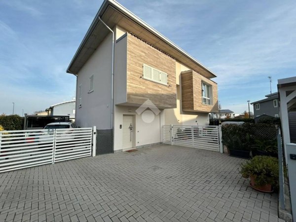 appartamento in vendita a Ravenna in zona Ponte Nuovo