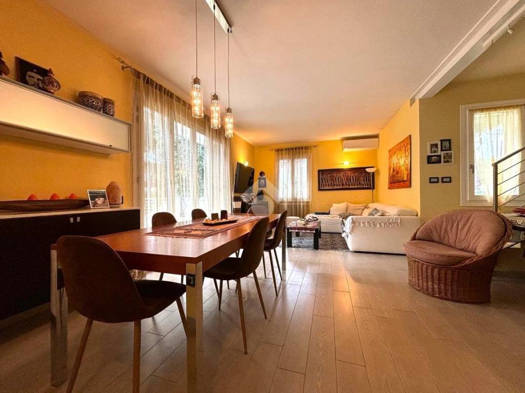 casa indipendente in vendita a Ravenna in zona Marina Romea