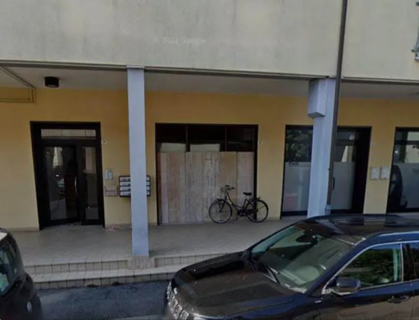 negozio in vendita a Ravenna in zona Classe