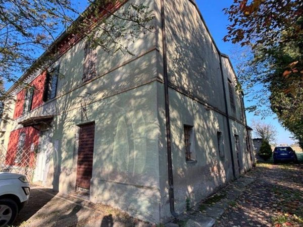 casa indipendente in vendita a Ravenna in zona San Pietro in Vincoli