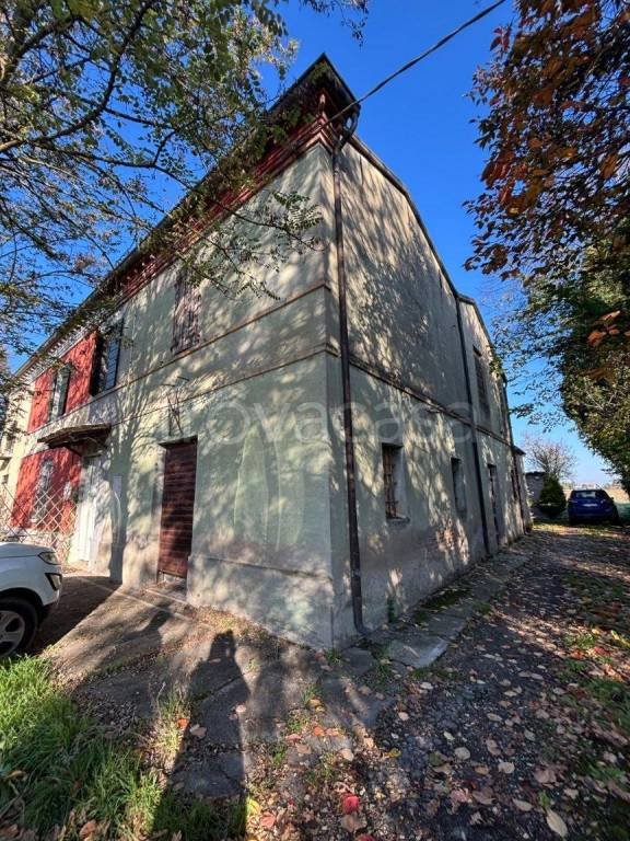 casa indipendente in vendita a Ravenna in zona San Pietro in Vincoli