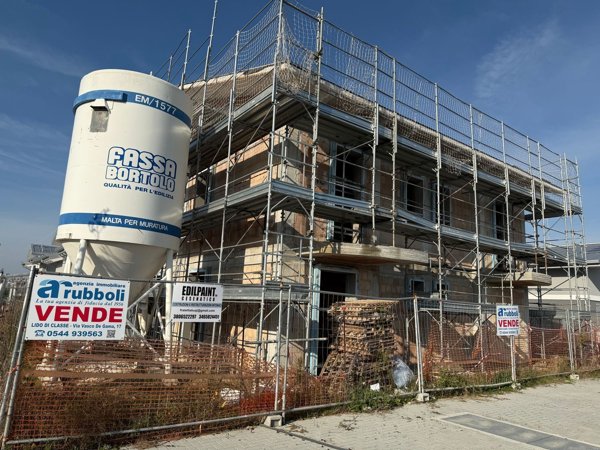 casa indipendente in vendita a Ravenna in zona Lido di Classe