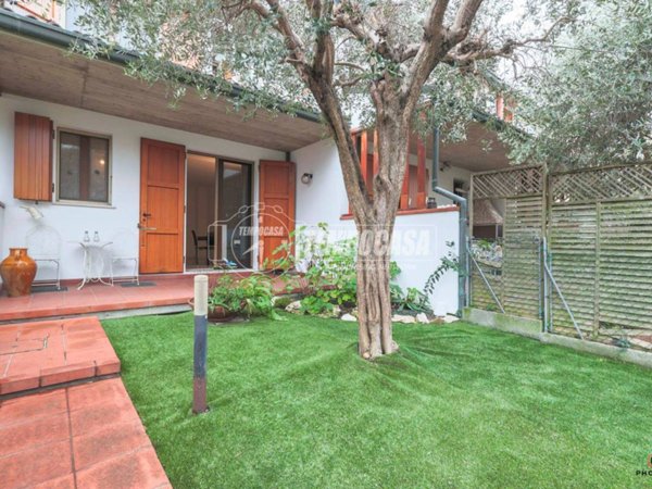 casa indipendente in vendita a Ravenna in zona Centro Storico