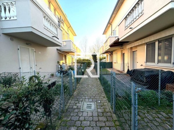 appartamento in vendita a Ravenna in zona Roncalceci