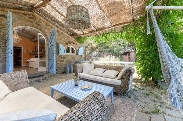 casa indipendente in vendita a Ravenna in zona Castiglione di Ravenna