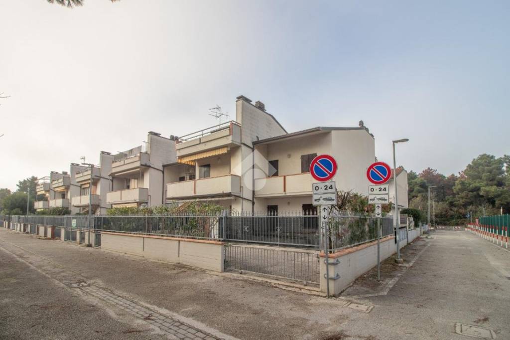 appartamento in vendita a Ravenna in zona Lido di Classe