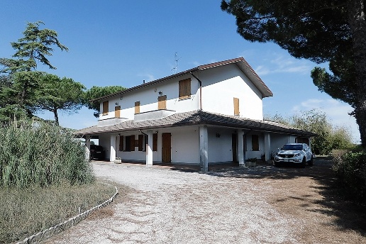 casa indipendente in vendita a Ravenna in zona Castiglione di Ravenna