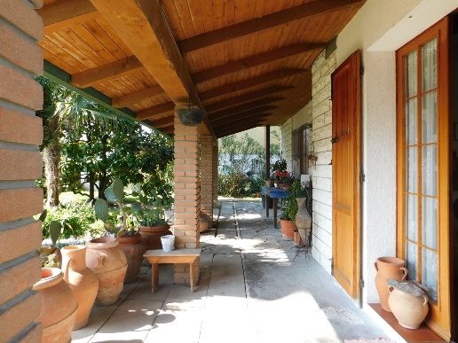 casa indipendente in vendita a Ravenna in zona Lido di Savio