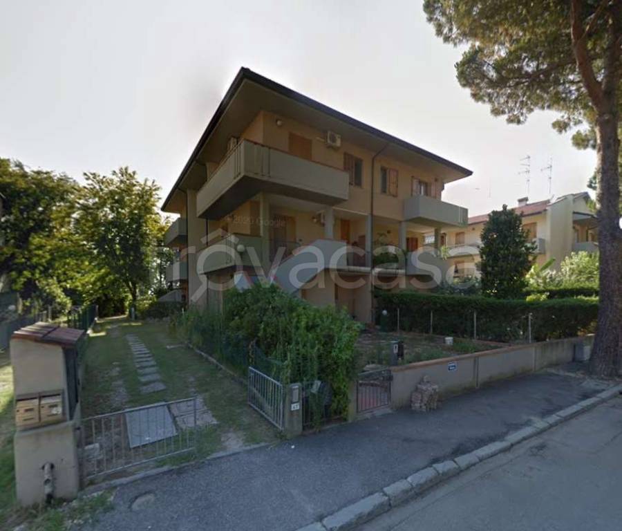 appartamento in vendita a Ravenna in zona Lido Adriano