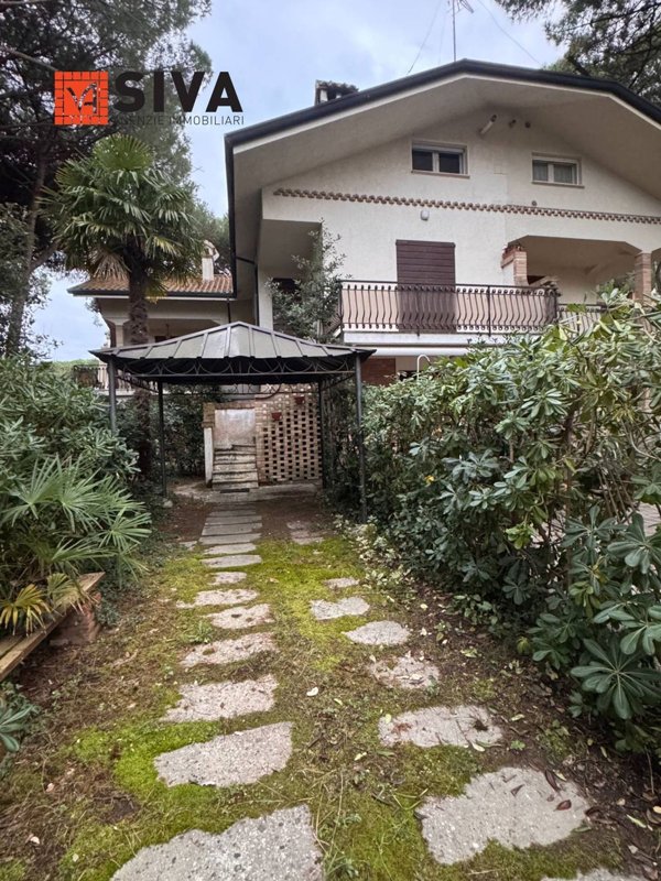 casa indipendente in vendita a Ravenna in zona Marina Romea