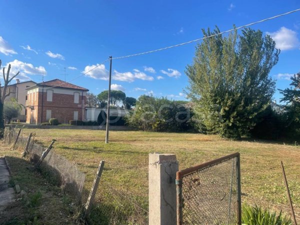 terreno edificabile in vendita a Ravenna in zona Santo Stefano