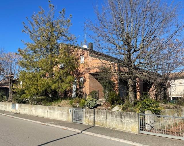 casa indipendente in vendita a Ravenna in zona Piangipane