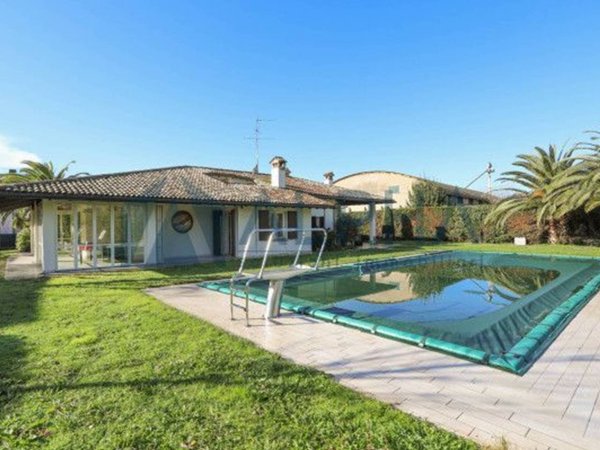 casa indipendente in vendita a Ravenna in zona Santerno