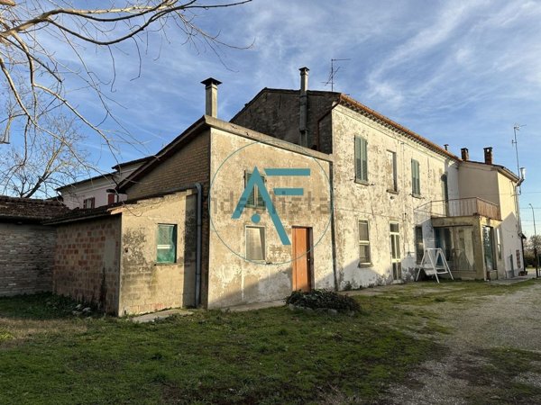 casa indipendente in vendita a Ravenna in zona Roncalceci