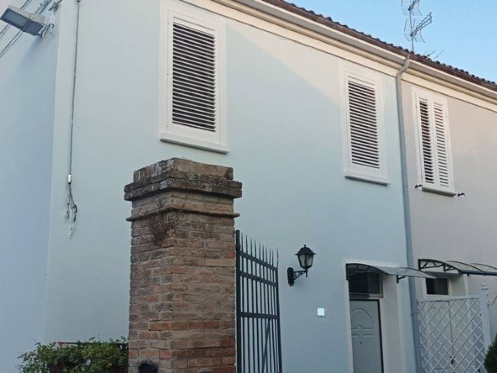 casa indipendente in vendita a Ravenna in zona Sant'Alberto