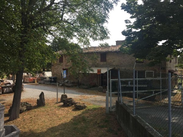 casa indipendente in vendita a Ravenna in zona Centro Storico