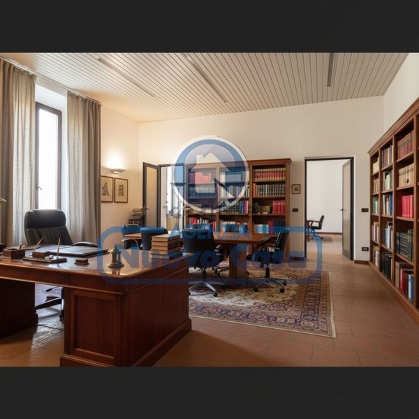 ufficio in vendita a Ravenna in zona Centro Storico
