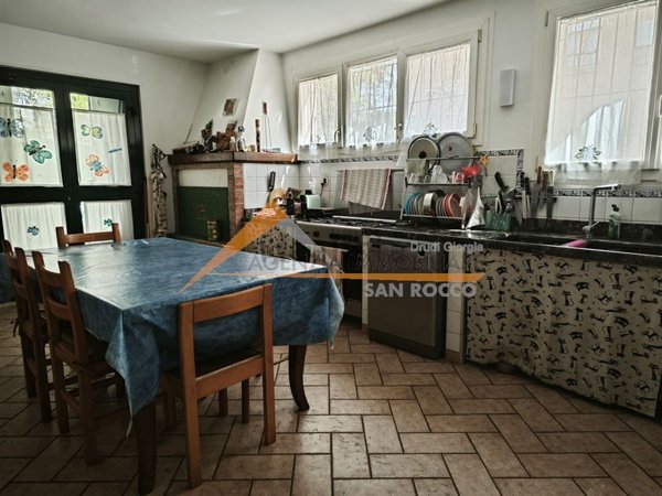 casa indipendente in vendita a Ravenna in zona Centro Storico