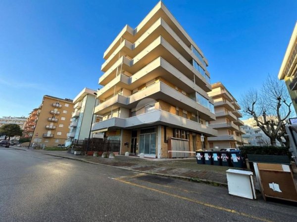 appartamento in vendita a Ravenna in zona Lido Adriano